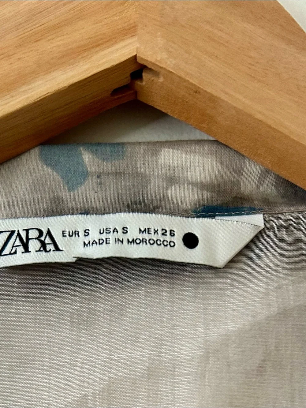 Zara beige and light blue women's top